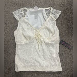 BNWT Lace No Boundaries Top Size XS